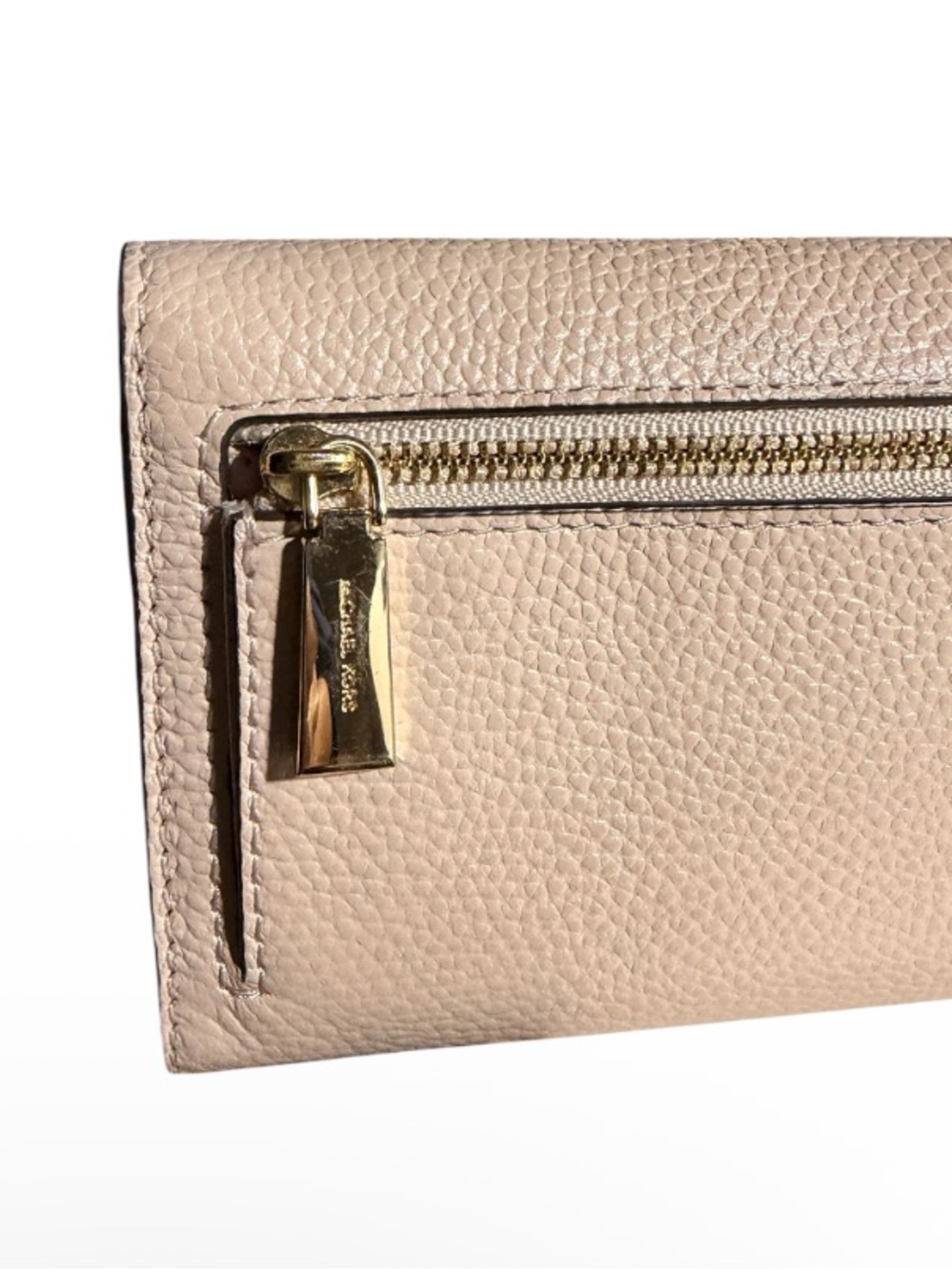 Michael Kors Rose Pink Pebbled Leather Continental Wallet with Gold Hardware - Picture 3 of 15
